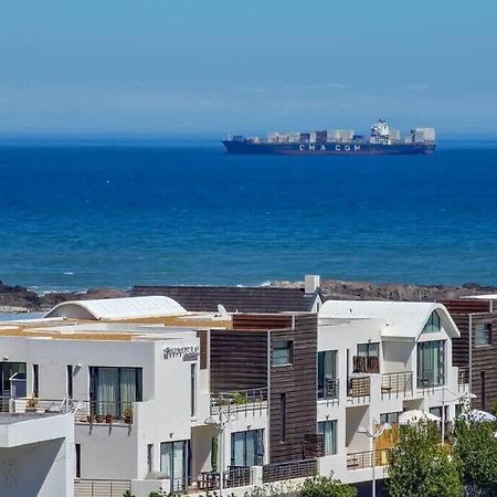 Family Fun-Sea,Sand,Surf Convenience-Pool, Balcony Cape Town Exterior photo